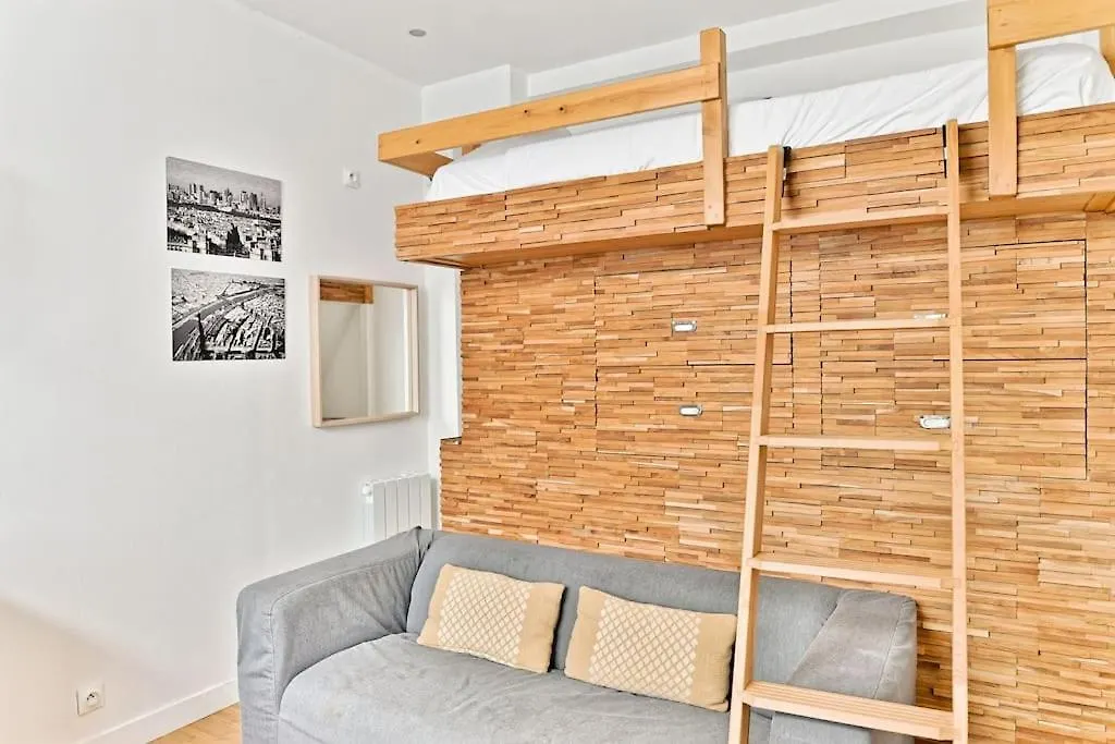 Charmant Studio Avec Mezzanine Boulevard Voltaire Paris 0*,  França