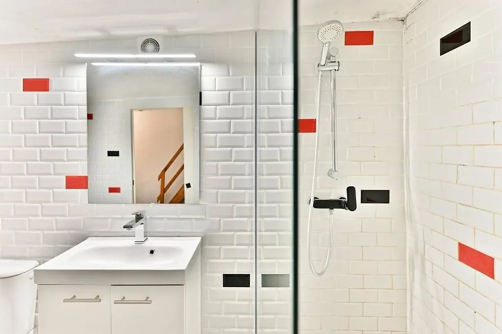 Charmant Studio Avec Mezzanine Boulevard Voltaire 파리 아파트