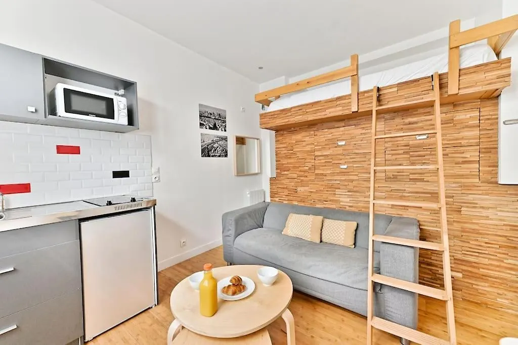 Charmant Studio Avec Mezzanine Boulevard Voltaire 파리